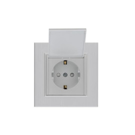 Розетка 1-м с крышкой Karea LINE STAR с заземл. жемчуж. Makel 86100029
