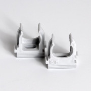 Держатель для труб (клипса) d16мм сер. (уп.100шт) TOKOV ELECTRIC TKE-LC-16-C06/100