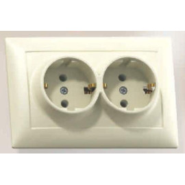 Розетка 2-м СП Селена РС16-372 16А IP20 с заземл. сл. кость Кунцево 8148
