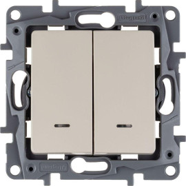 Выключатель 2-кл. СП Etika 10А IP20 250В 10AX с подсветкой/индикацией безвинтов. зажимы механизм сл. кость IEK 672304