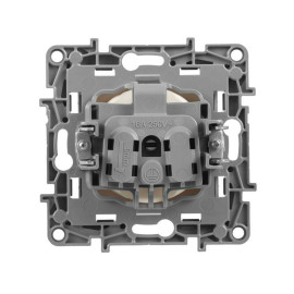 Розетка 1-м СП Etika 16А IP20 250В 2P без заземл. немецк. стандарт винтов. клеммы механизм сл. кость IEK 672320