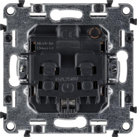 Розетка 1-м СП Valena Life 16А IP20 250В 2P+E винтов. клеммы механизм бел. Leg 753425