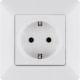 Розетка 1-м СП Valena Life 16А IP20 250В 2P+E винтов. клеммы механизм бел. Leg 753425