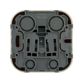 Розетка 1-м ОП Quteo 16А IP20 2P без заземл. без защ. шторок сл. кость IEK 782240