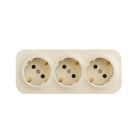 Розетка 3-м ОП Quteo 16А IP20 250В 3х2P+E с заземл. защ. шторки сл. кость IEK 782268