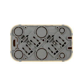 Розетка 2-м ОП Quteo 16А IP20 250В 2х2P+E с заземл. защ. шторки дерево IEK 782287