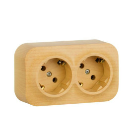 Розетка 2-м ОП Quteo 16А IP20 250В 2х2P+E с заземл. без защ. шторок дерево IEK 782293