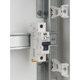 Выключатель автоматический модульный 1п C 10А M06N ARMAT IEK AR-M06N-1-C010