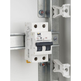 Выключатель автоматический модульный 2п C 6А M06N ARMAT IEK AR-M06N-2-C006