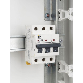 Выключатель автоматический модульный 3п C 32А M10N ARMAT IEK AR-M10N-3-C032