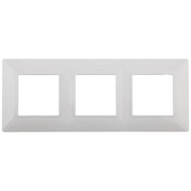 Рамка 3-м 14-5003-01 Elegance бел. ЭРА Б0034393