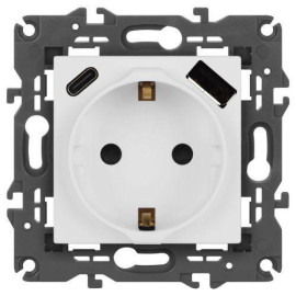 Розетка Elegance 14-4108-01М 16A 250В 2P+E защ. шторки с USB type-A+C 3А 5В матов. бел. Эра Б0067710