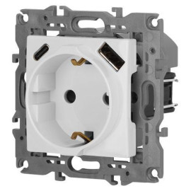 Розетка Elegance 14-4108-01 16A 250В 2P+E защ. шторки с USB type-A+C 3А 5В белый Эра Б0067736