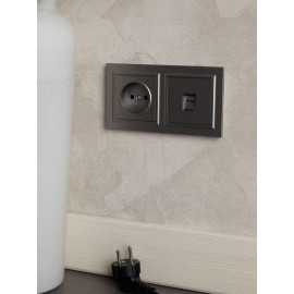 Розетка компьютерная СП RJ45 кат.6 BRITE РК11-БрС механизм сталь IEK BR-K10-2-K46