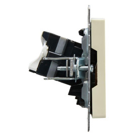 Розетка компьютерная двойн. СП RJ45 кат.5E BRITE РК10-2-БрКр механизм беж. IEK BR-K20-1-K10