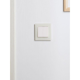 Рамка 1-м BRITE РУ-1-2-БрВа стекло ванильн. IEK BR-M12-G-K10