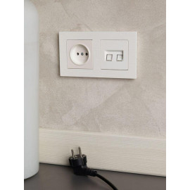 Рамка 2-м BRITE РУ-2-Бр бел. рифленый IEK BR-M22-51-K01