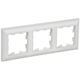 Рамка 3-м BRITE РУ-3-БрАБ арктич. бел./бел. IEK BR-M32-12-K91