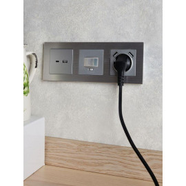 Рамка 3-м BRITE РУ-3-1-БрА металл алюм. IEK BR-M32-M-K47