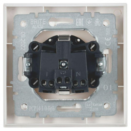 Розетка BRITE РСР14-1-0-БрБ 16А в сборе с заземл. защ. шторки бел. IEK BR-R14-16-K01-F