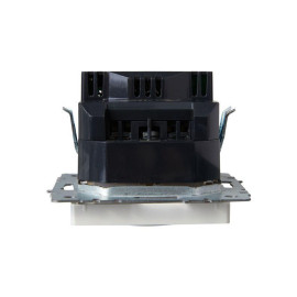 Розетка BRITE РЮш10-2-БрБ 16А с USB A+A 3.1А с заземл. защ. шторки механизм бел. IEK BR-R14-16-U21-D31-K01