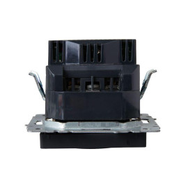 Розетка BRITE РЮш11-1-БрЧ 16А с USB A+C 18Вт с заземл. защ. шторки механизм черн. IEK BR-R14-16-U22-018-K02