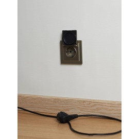 Розетка BRITE РСбш10-3-БрШ 16А IP20 с заземл. защ. шторки с крышкой механизм шампань IEK BR-R16-16-K37