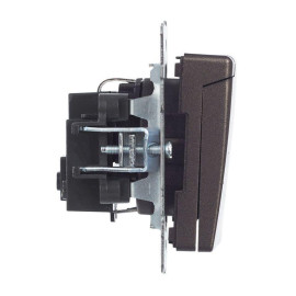 Розетка BRITE РСбш10-3-БрТБ 16А IP20 с заземл. защ. шторки с крышкой механизм бронза IEK BR-R16-16-K45