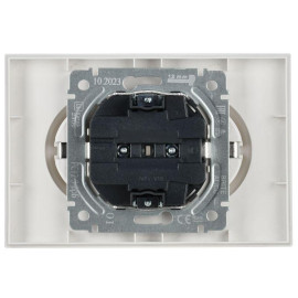 Розетка 2-м СП BRITE РС12-3-БрБ 16А в сборе с заземл. без защ. шторок бел. IEK BR-R21-16-K01-F