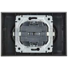 Розетка 2-м СП BRITE РСш12-3-БрЧ 16А в сборе с заземл. защ. шторки черн. IEK BR-R24-16-K02-F