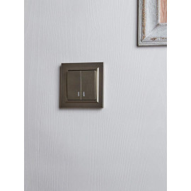 Выключатель 2-кл. СП BRITE ВС10-2-1-БрШ 10А с индик. механизм шампань IEK BR-V20-1-10-K37