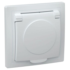 Розетка 1-м СП Кварта РСб10-3-КБ 16А IP20 с заземл. с крышкой бел. GENERICA ERK15-K01-16-DM