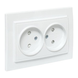 Розетка 2-м СП Минск 10А IP20 без заземл. защ. шторки бел. Basic EKF ERR10-102-100