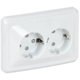 Розетка 2-м СП Вега РСш12-3-ВБ с заземл. контактом и защ. штор 16А бел. GENERICA ERV24-K01-16-DM