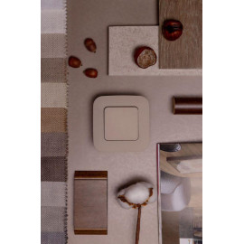 Выключатель проходной 1-кл. СП FLITE ВС61-1-0-ФлЛ 10А механизм льняной IEK FI-V12-0-10-1-K88