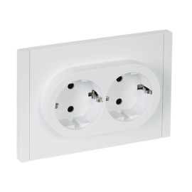 Розетка 2-м СП FORTE&PIANO FP223 16А с заземл. защ. шторки безвинт. крепл. бел. IEK FP-R24-16-1-K01