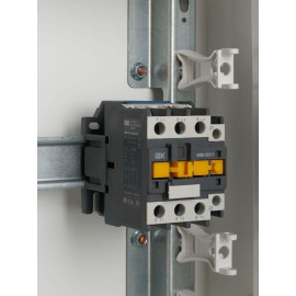 Контактор КМИ-23211 32А 230В/АС3 1НЗ KARAT IEK KKM21-032-230-01