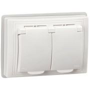 Розетка 2-м СП Кварта РСбш12-3-КБ-44 16А IP44 с заземл. защ. шторки бел. GENERICA KV-R26-16-44-K01