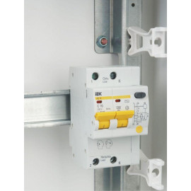 Выключатель автоматический дифференциального тока 2п C 16А 10мА тип AC 4.5кА АД-12 KARAT IEK MAD10-2-016-C-010