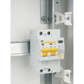 Выключатель автоматический дифференциального тока 2п C 25А 100мА тип AC 4.5кА АД-12 KARAT IEK MAD10-2-025-C-100