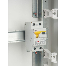 Выключатель автоматический дифференциального тока 2п (1P+N) B 16А 10мА тип A 6кА АВДТ-32 KARAT IEK MAD22-5-016-B-10
