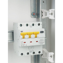 Выключатель автоматический дифференциального тока 4п (3P+N) C 32А 30мА тип A 6кА АВДТ-34 KARAT IEK MAD22-6-032-C-30