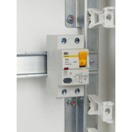 Выключатель дифференциального тока (УЗО) 2п 40А 30мА тип AC ВД1-63 KARAT IEK MDV10-2-040-030