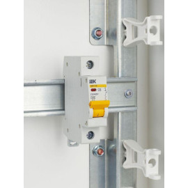 Выключатель автоматический модульный 1п C 6А 4.5кА ВА47-29 KARAT IEK MVA20-1-006-C