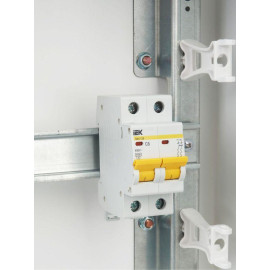 Выключатель автоматический модульный 2п C 6А 4.5кА ВА47-29 KARAT IEK MVA20-2-006-C