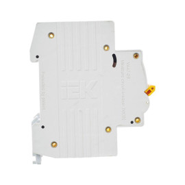 Выключатель автоматический модульный 3п D 32А 4.5кА ВА47-29 KARAT IEK MVA20-3-032-D