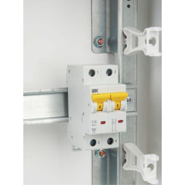 Выключатель автоматический модульный 2п C 16А 6кА ВА47-60M KARAT IEK MVA31-2-016-C