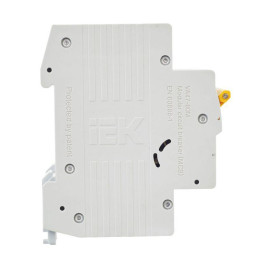 Выключатель автоматический модульный 3п C 6А 6кА ВА47-60M KARAT IEK MVA31-3-006-C