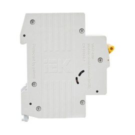 Выключатель автоматический модульный 3п C 16А 6кА ВА47-60M KARAT IEK MVA31-3-016-C