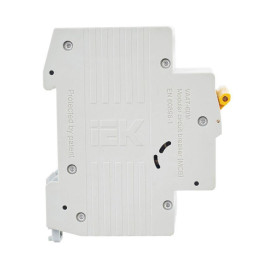 Выключатель автоматический модульный 3п C 20А 6кА ВА47-60M KARAT IEK MVA31-3-020-C